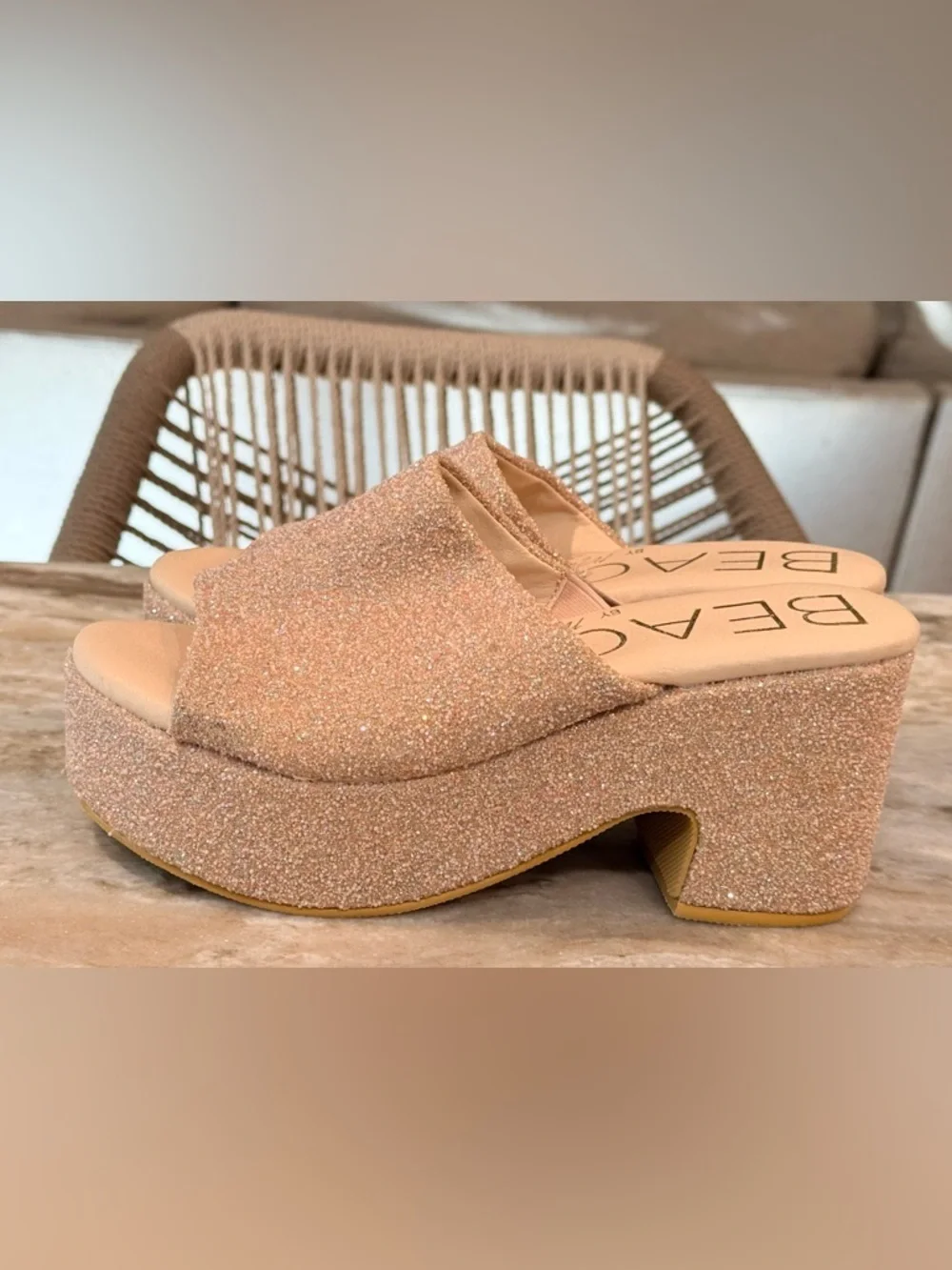 Women’s BEACH By Matisse Terry glitter platform sandal- Size 6